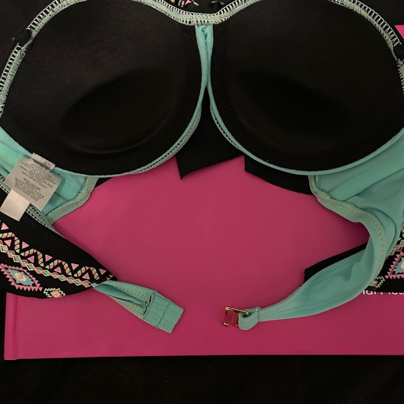 Strapless with pushup swim top. - Picture 5 of 6